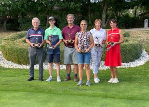 Die Clubmeister 2022 des Golf-Clubs Coburg: Dr. Norbert Welscher, Maximilian Wicklein, Robert Greiff, Emma Kanzler, Bettina Knorr und Natalja Roos (von links).