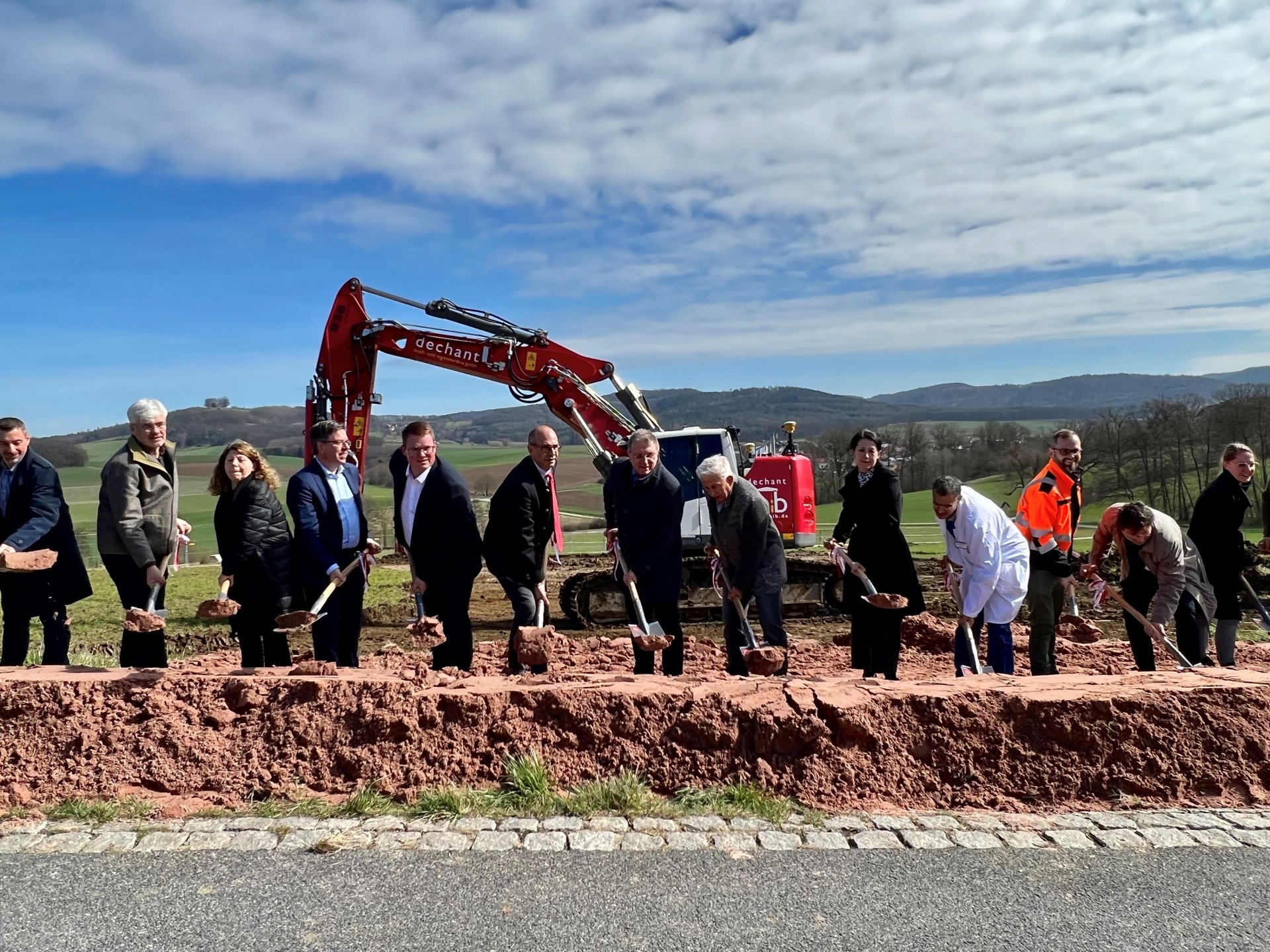 Spatenstich für neues Bezirksklinikum Obermain ZweiLänderMAGAZIN